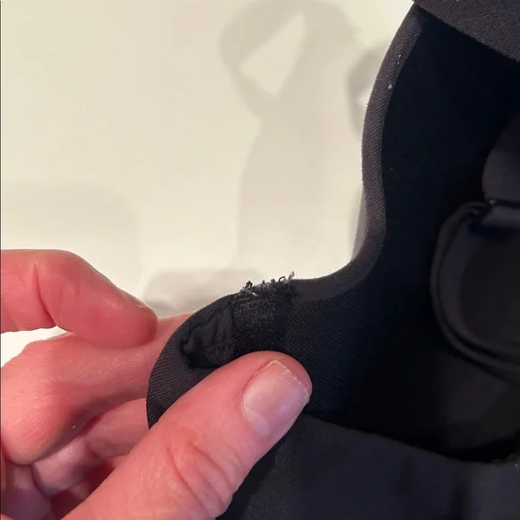 2 SKIMS Black Fits Everybody T shirt Bras - Picture 3 of 6